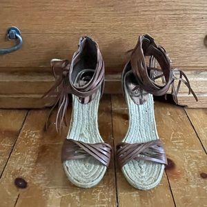 Carlos Santana leather sandals size 9